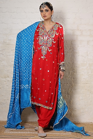 Crimson Red Silk Paisley Motif Embroidered Kurta Set by Sheeshakari