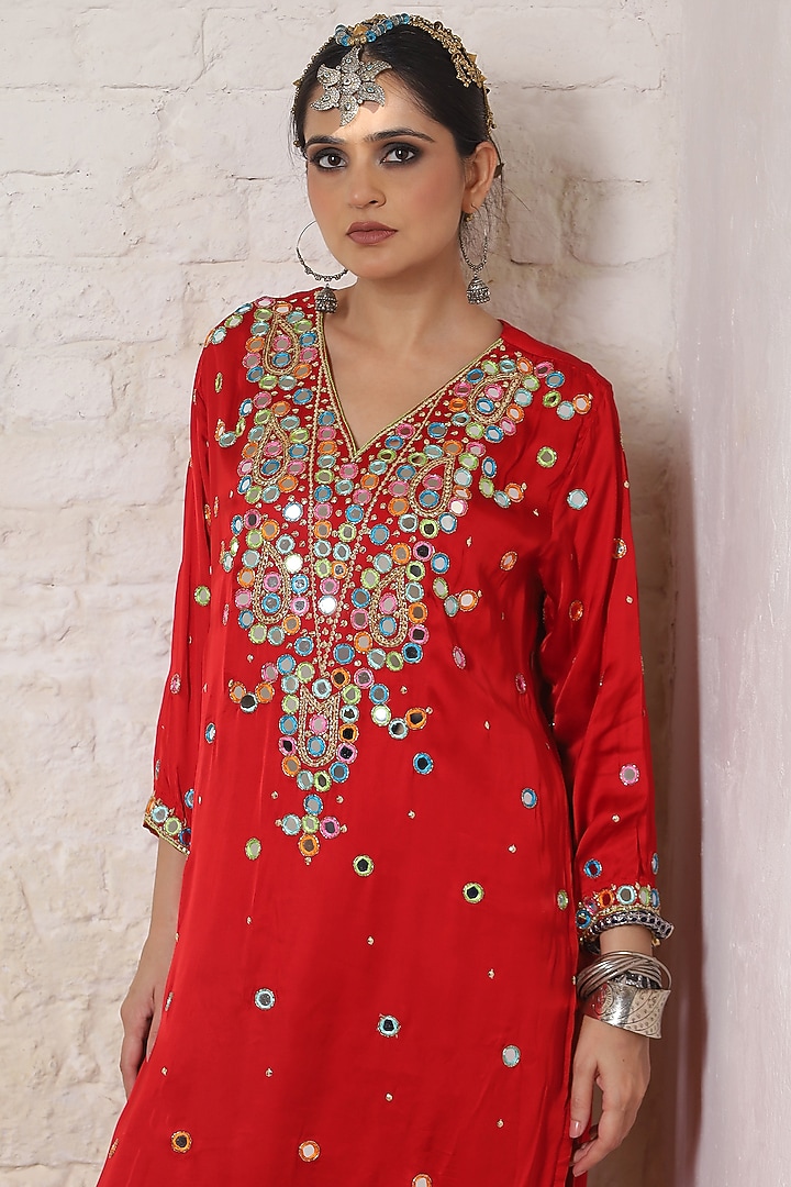 Crimson Red Silk Paisley Motif Embroidered Kurta Set by Sheeshakari at Pernia's Pop Up Shop