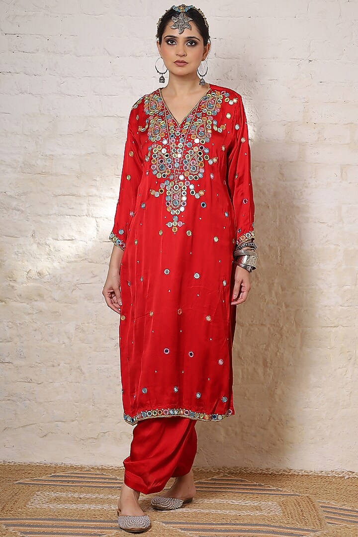 Crimson Red Silk Paisley Motif Embroidered Kurta Set by Sheeshakari at Pernia's Pop Up Shop