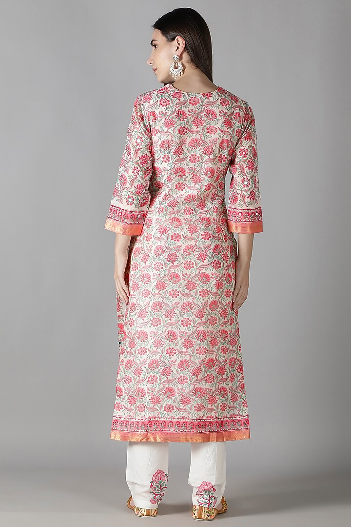 White Silk Resham & Aari Handwork Kurta Set by Sheeshakari at Pernia's Pop Up Shop