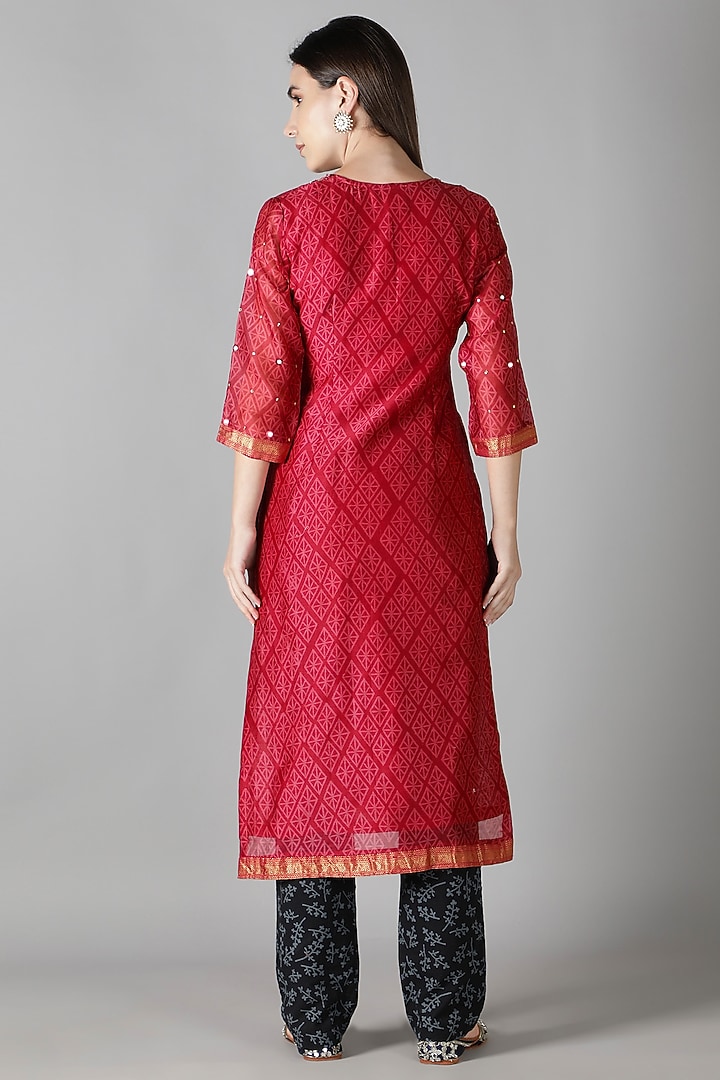 Red Silk Resham Handwork Kurta Set by Sheeshakari at Pernia's Pop Up Shop