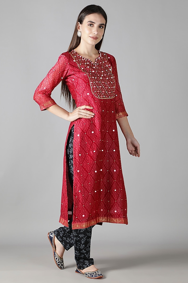 Red Silk Resham Handwork Kurta Set by Sheeshakari at Pernia's Pop Up Shop