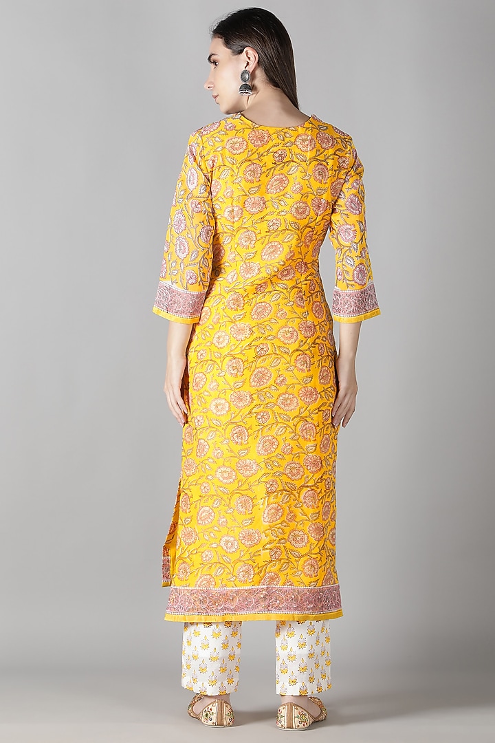 Yellow Silk Resham & Aari Handwork Kurta Set by Sheeshakari at Pernia's Pop Up Shop