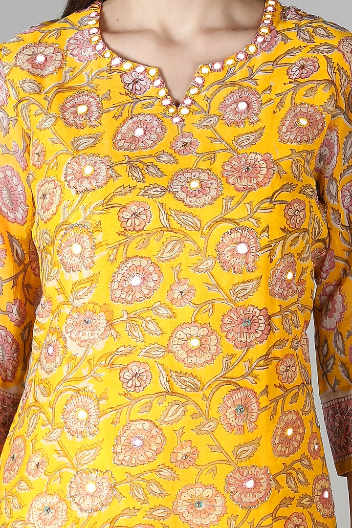 Yellow Silk Resham & Aari Handwork Kurta Set by Sheeshakari at Pernia's Pop Up Shop