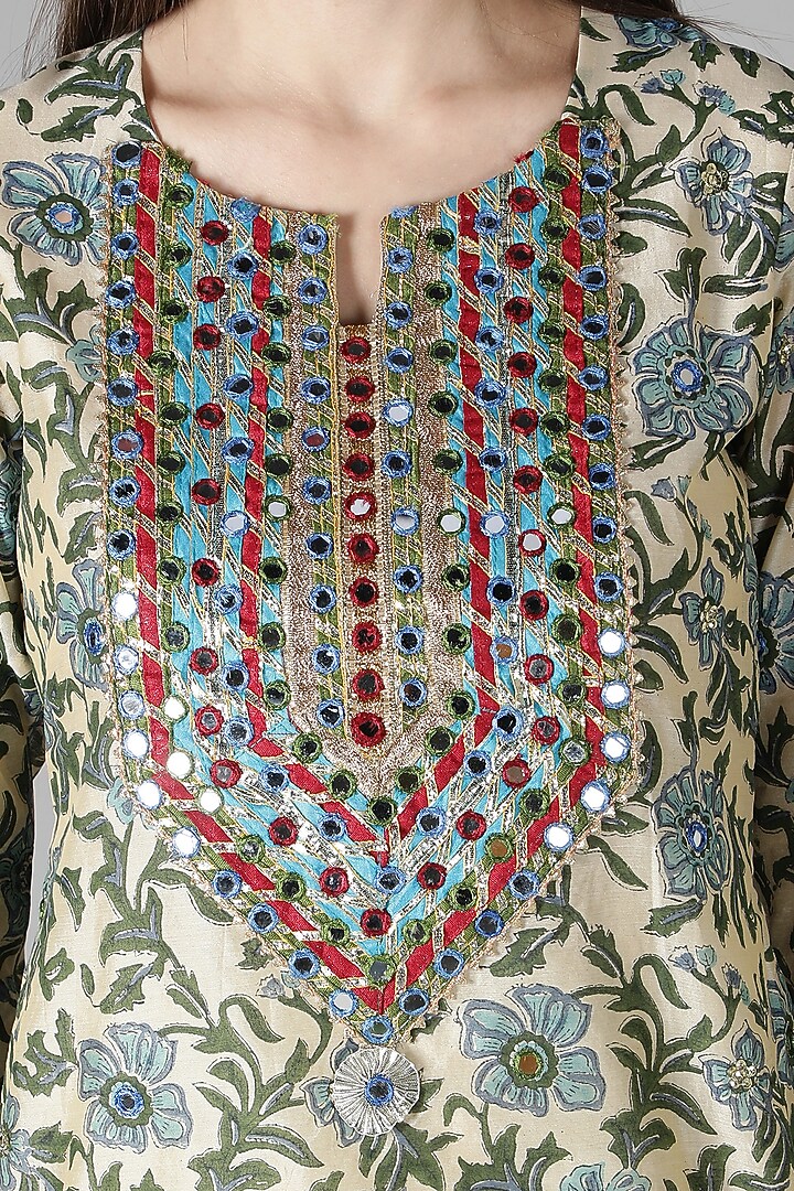 White Silk Gota Patti Handwork Kurta Set by Sheeshakari at Pernia's Pop Up Shop
