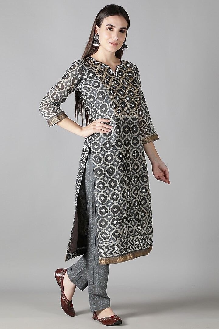 Grey Silk Bead Handwork Kurta Set by Sheeshakari at Pernia's Pop Up Shop