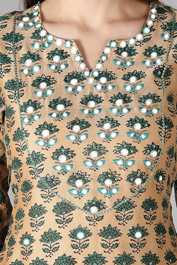 Beige Silk Resham & Aari Handwork Kurta Set by Sheeshakari at Pernia's Pop Up Shop