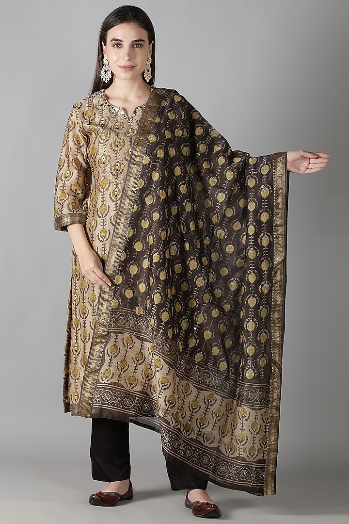 Brown Silk Resham Handwork Kurta Set by Sheeshakari at Pernia's Pop Up Shop