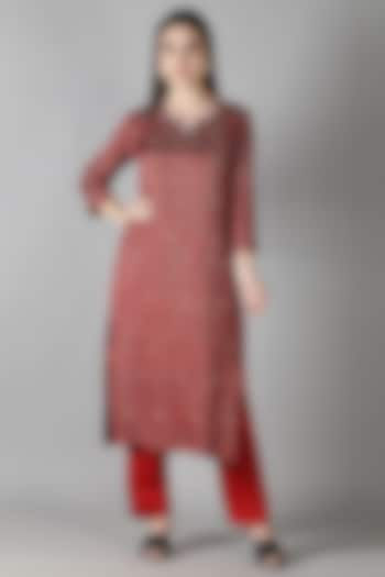 Red Silk Resham Handwork Kurta Set by Sheeshakari