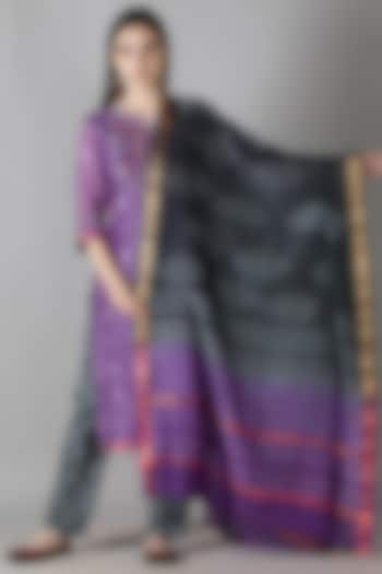 Purple Silk Gota Patti Handwork Kurta Set by Sheeshakari at Pernia's Pop Up Shop