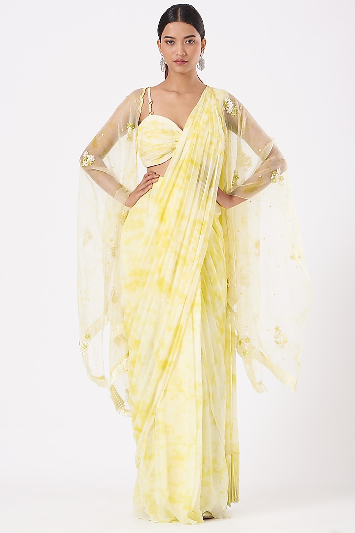 Yellow Printed Saree Set by Sakshi Khetterpal