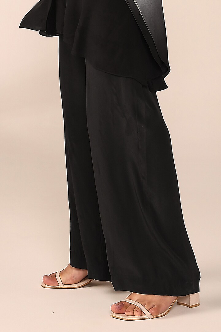 Charcoal Black Ombre Italian Crepe Hand Embroidered Co-Ord Set by Sakshi Khetterpal at Pernia's Pop Up Shop