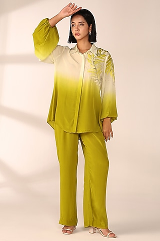 Citrus Yellow Ombre Crepe Hand Embroidered Co-Ord Set by Sakshi Khetterpal