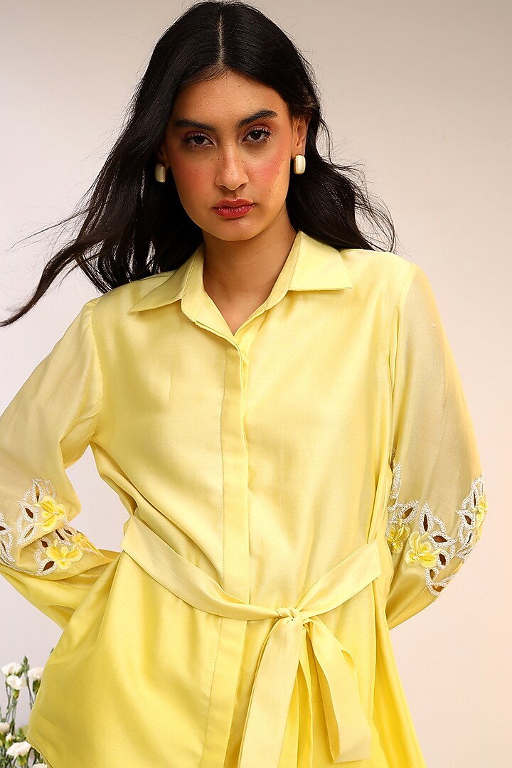 Citrus Yellow Chanderi Silk Hand Embroidered Co-Ord Set by Sakshi Khetterpal at Pernia's Pop Up Shop