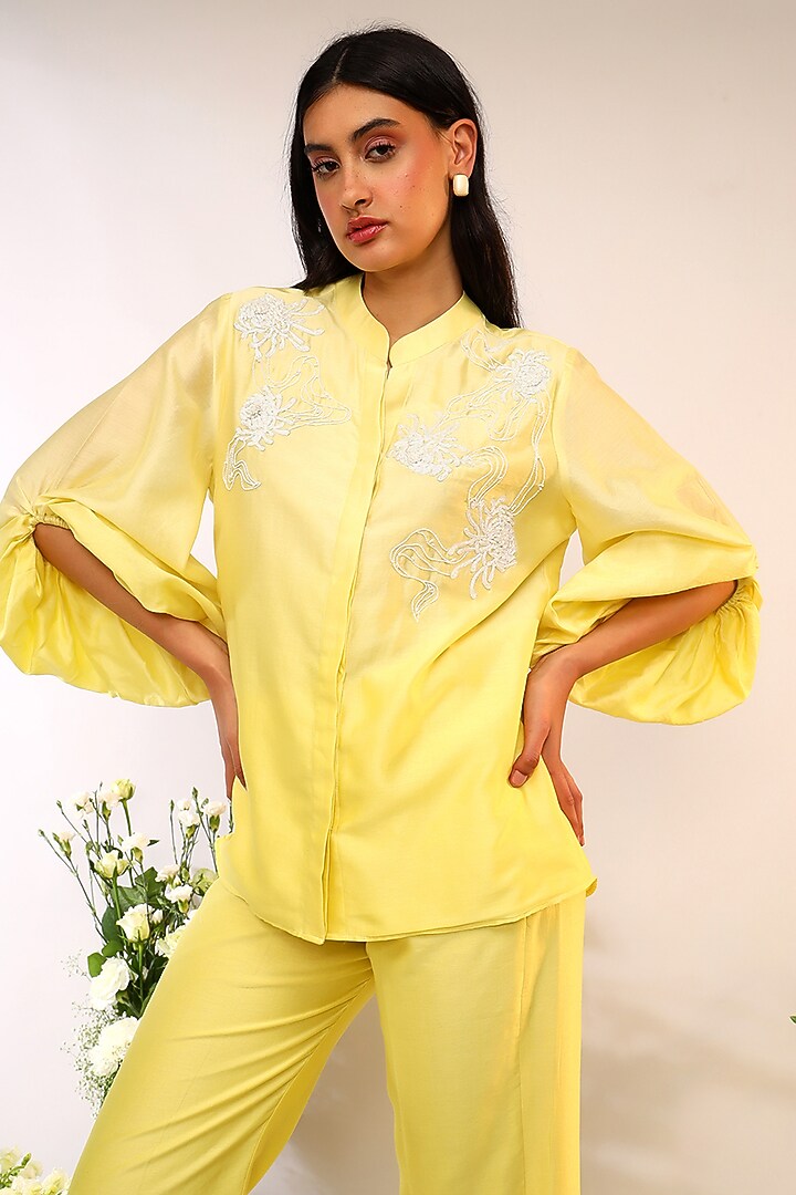 Citrus Yellow Chanderi Silk Hand Embroidered Co-Ord Set by Sakshi Khetterpal at Pernia's Pop Up Shop