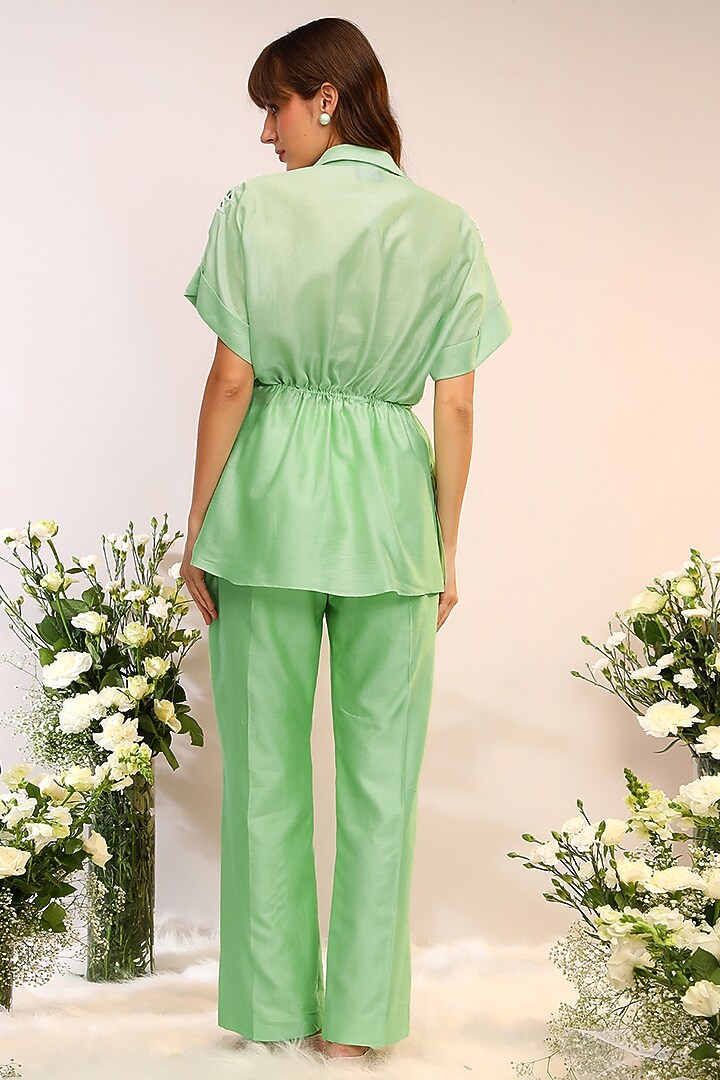 Kiwi Green Chanderi Silk Hand Embroidered Co-Ord Set by Sakshi Khetterpal at Pernia's Pop Up Shop