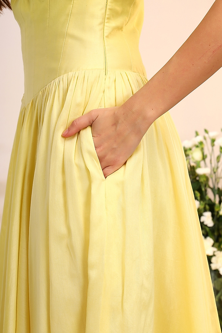 Citrus Yellow Chanderi Silk Hand & Machine Embroidered Midi Cocktail Dress by Sakshi Khetterpal at Pernia's Pop Up Shop