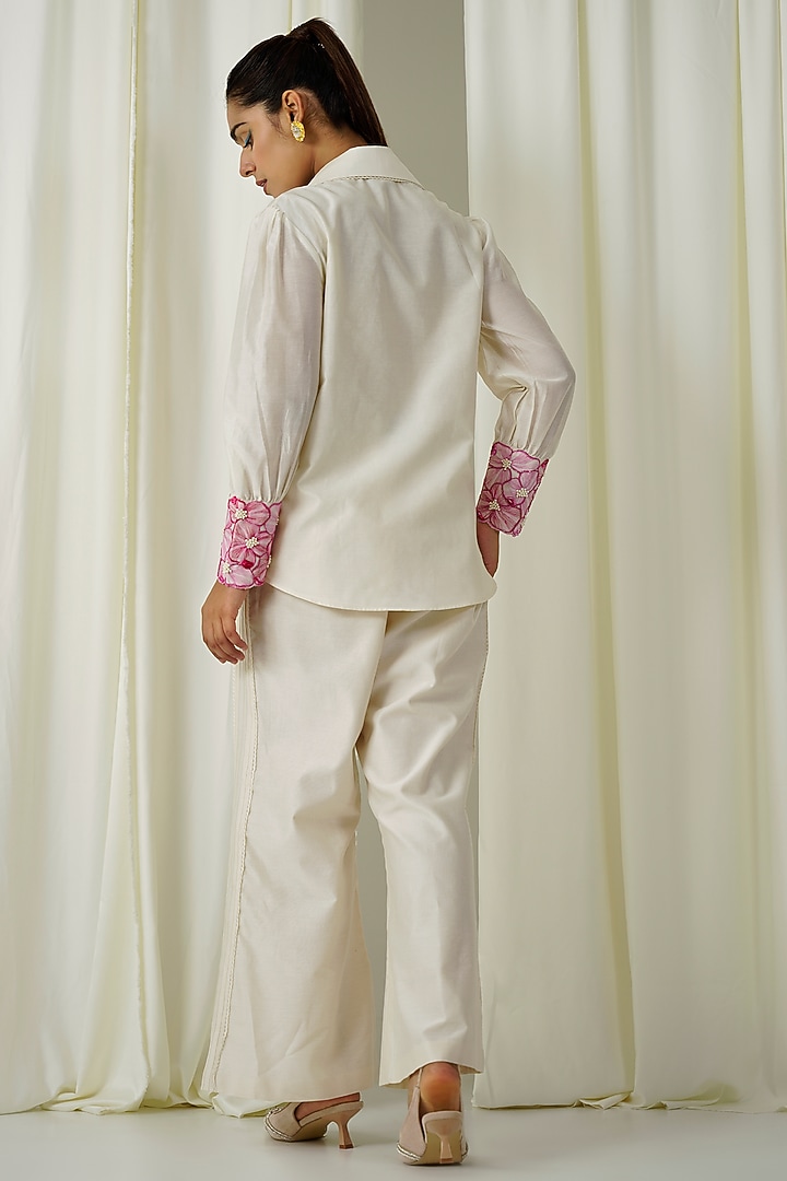 Ivory & Magenta Chanderi Embroidered Co-Ord Set by Sakshi Khetterpal at Pernia's Pop Up Shop