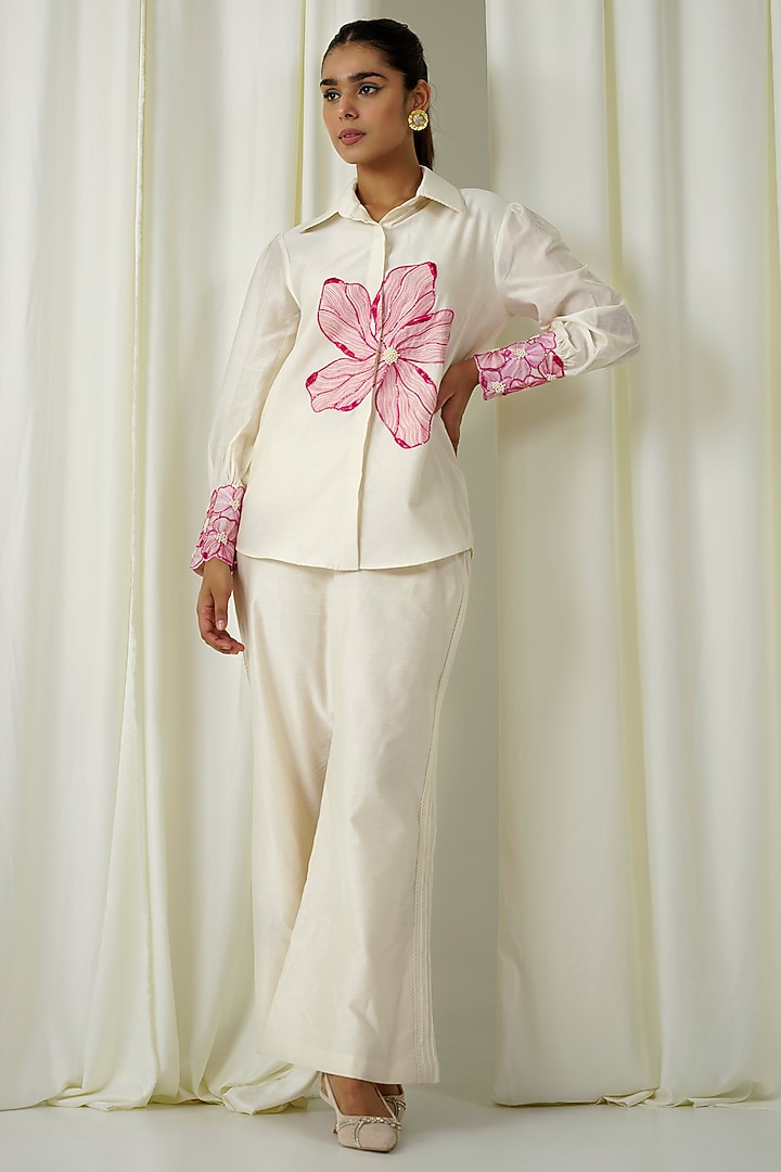 Ivory & Magenta Chanderi Embroidered Co-Ord Set by Sakshi Khetterpal at Pernia's Pop Up Shop