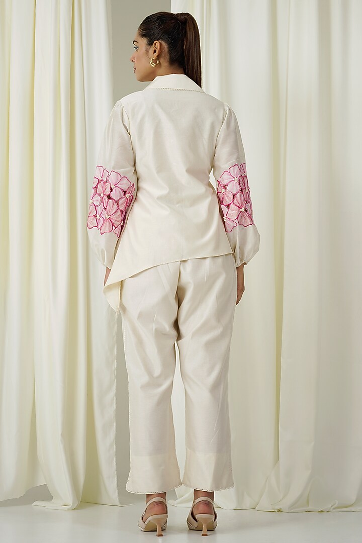Ivory & Magenta Chanderi Embroidered Co-Ord Set by Sakshi Khetterpal at Pernia's Pop Up Shop