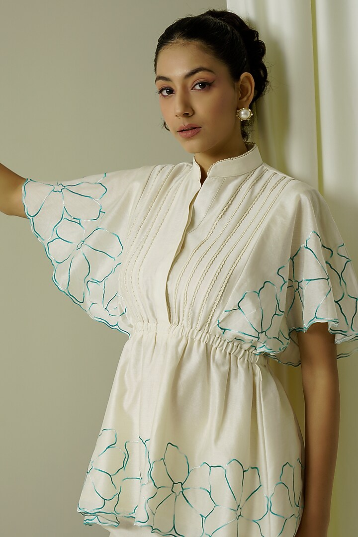 Ivory Chanderi Embroidered Pant Set by Sakshi Khetterpal at Pernia's Pop Up Shop