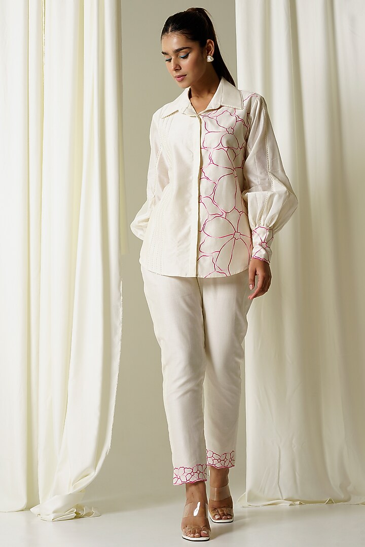 Ivory & Magenta Chanderi Embroidered Co-Ord Set by Sakshi Khetterpal at Pernia's Pop Up Shop