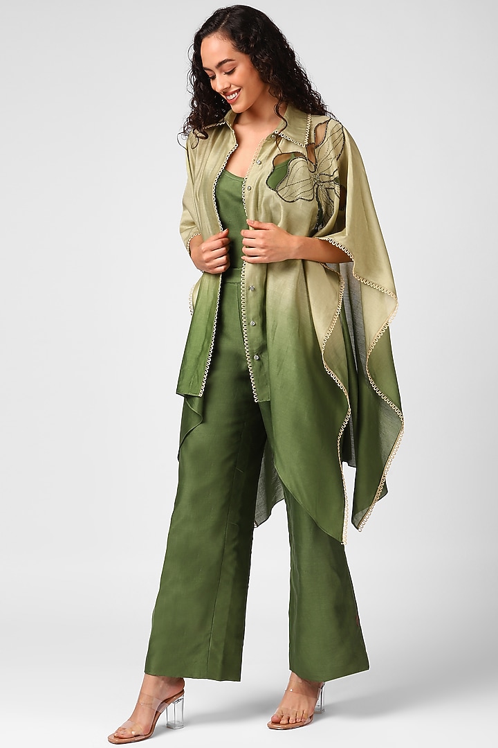 Olive Night Embroidered Cape Set by Sakshi Khetterpal at Pernia's Pop Up Shop