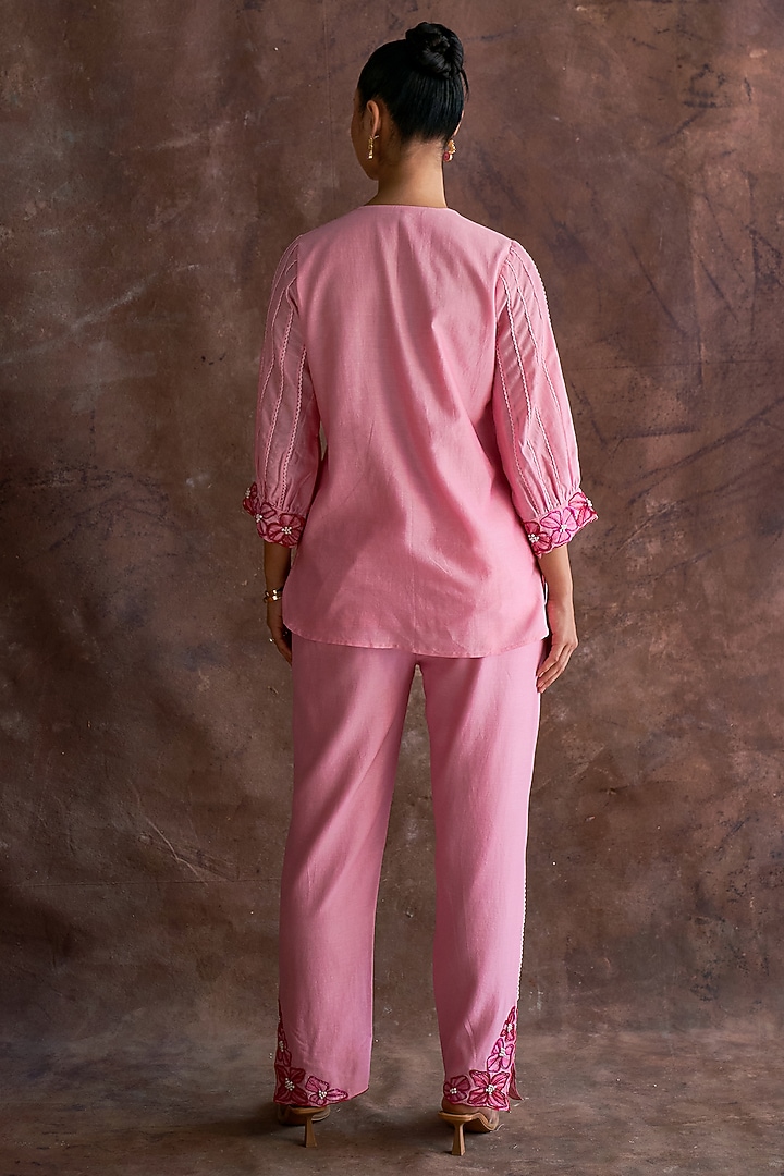 Candy Pink Chanderi Embroidered Co-Ord Set by Sakshi Khetterpal at Pernia's Pop Up Shop