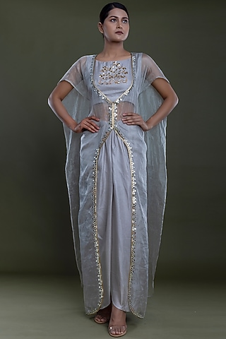 Grey Jute Silk Skirt Set by Sk'n