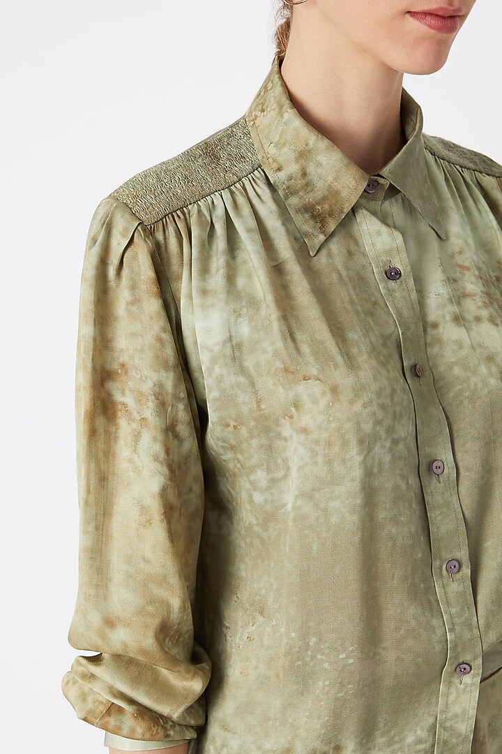 Gold Printed Collared Shirt by Saaksha & Kinni at Pernia's Pop Up Shop