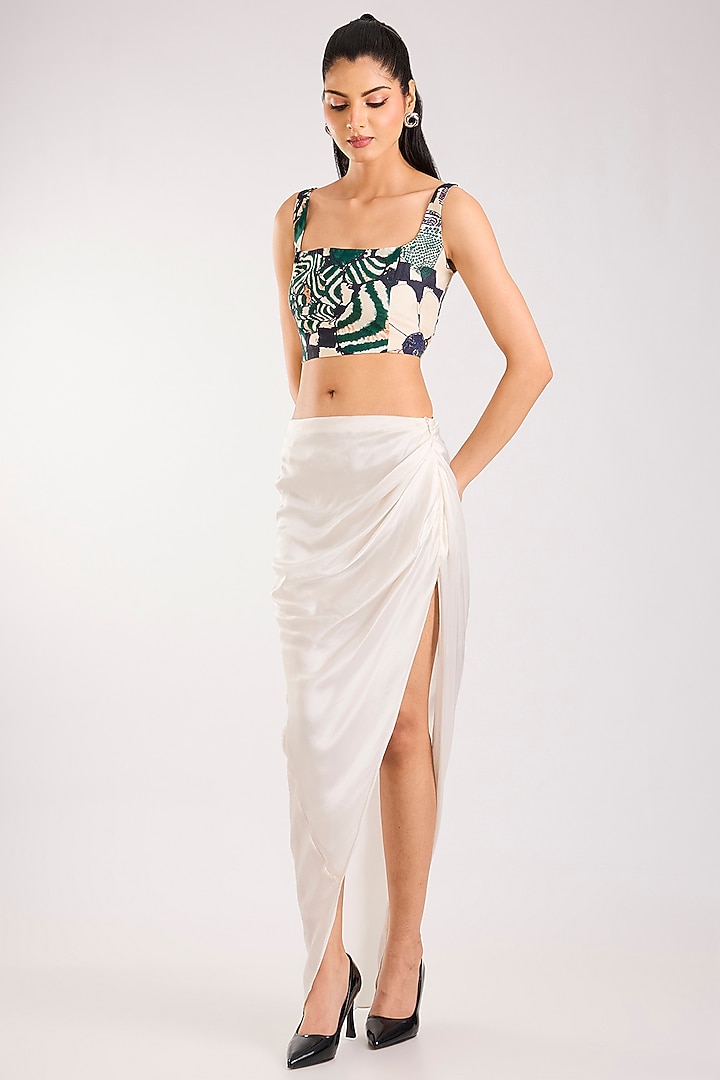 Multi-Colored Chiffon Printed Cape Set by Saaksha & Kinni at Pernia's Pop Up Shop