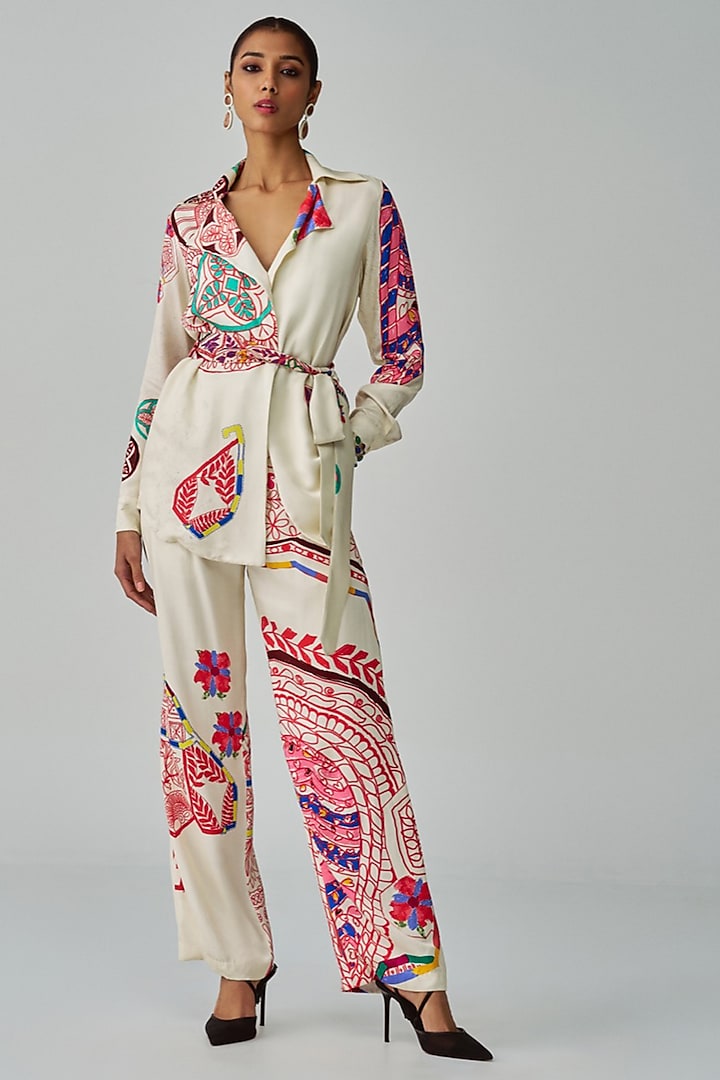Ivory & Multi-Colored Habutai Paisley Printed Jacket Set by Saaksha & Kinni