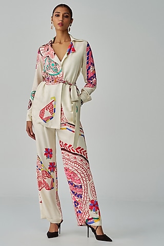 Ivory & Multi-Colored Habutai Paisley Printed Jacket Set by Saaksha & Kinni