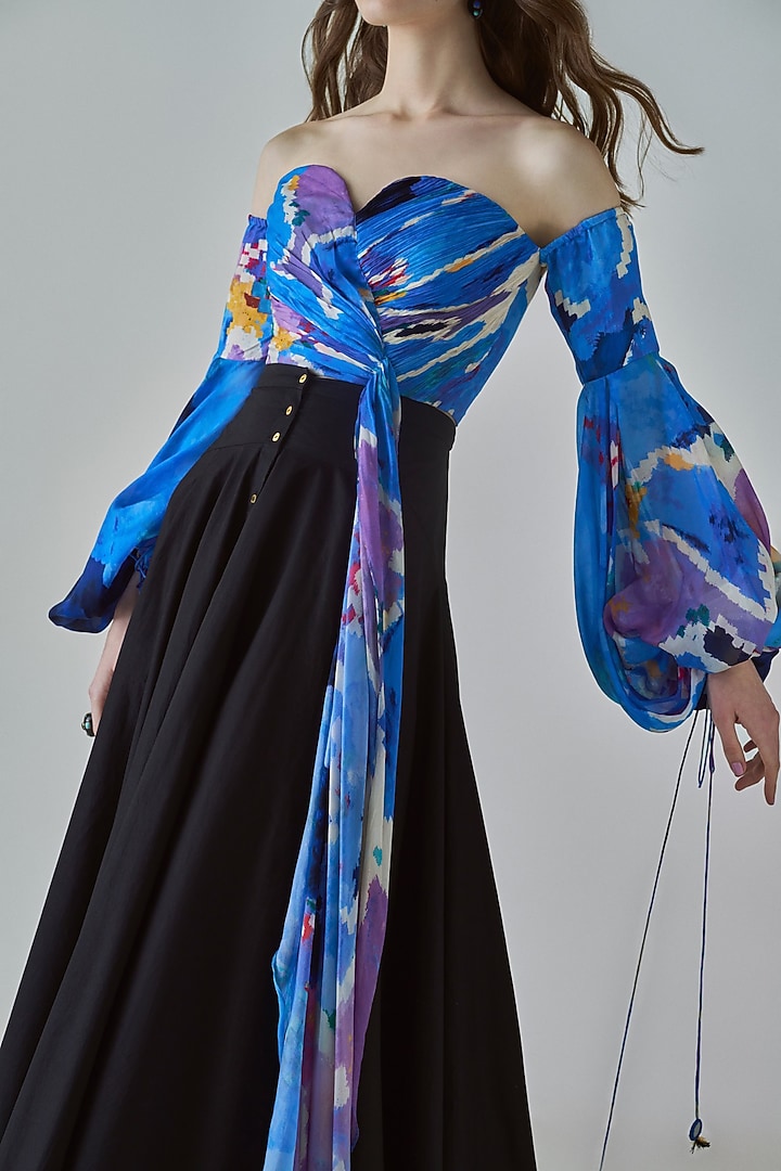 Black Poplin High-Waist Flared Skirt Set by Saaksha & Kinni at Pernia's Pop Up Shop