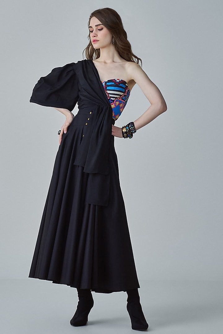 Black Poplin High-Waist Flared Skirt Set by Saaksha & Kinni at Pernia's Pop Up Shop