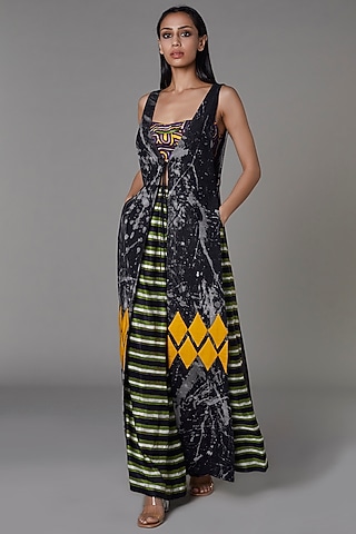 Grey & Yellow Printed Gilet Jacket Set by Saaksha & Kinni