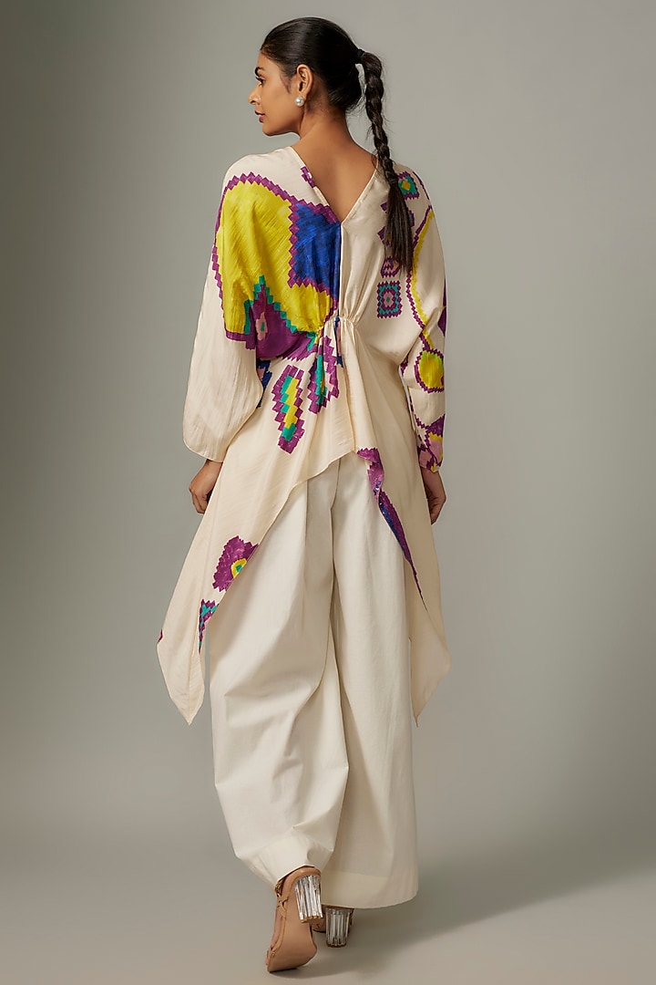 White Pure Silk Paisley Printed Kaftan Top by Saaksha & Kinni at Pernia's Pop Up Shop