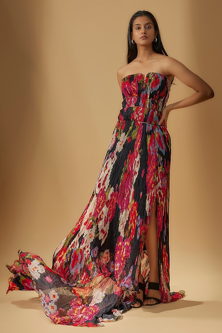 Multi-Colored Chiffon Printed Trail Gown by Saaksha & Kinni at Pernia's Pop Up Shop