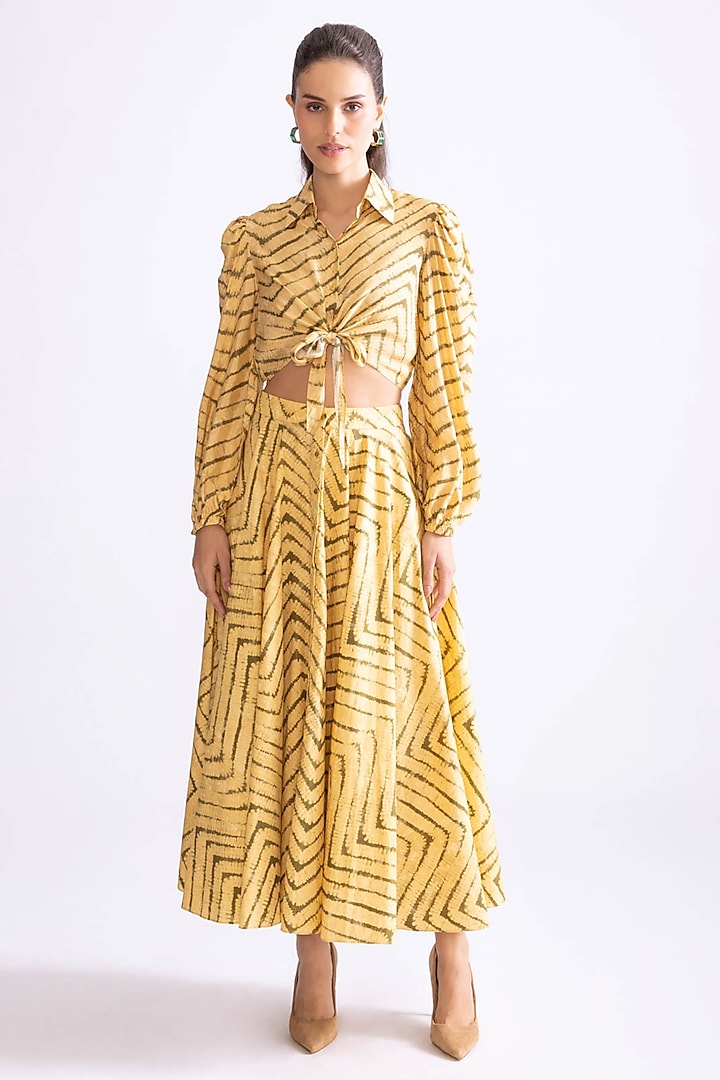 Yellow Chanderi Zig-Zag Printed Flared Skirt Set by Saaksha & Kinni at Pernia's Pop Up Shop