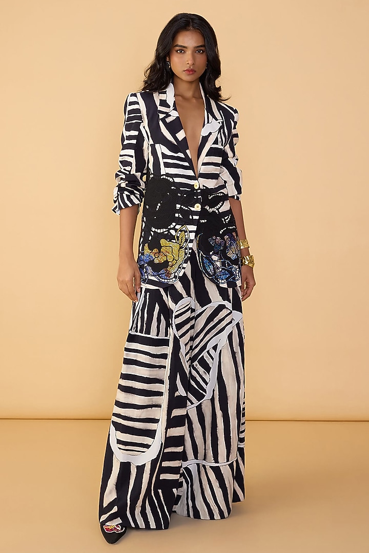 Black & White Crepe Abstract Stripe Printed Blazer Set by Saaksha & Kinni at Pernia's Pop Up Shop