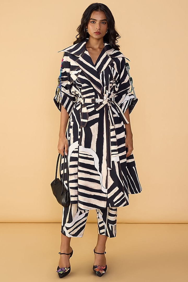 Black & White Crepe Abstract Stripe Printed Trench Coat Set by Saaksha & Kinni at Pernia's Pop Up Shop