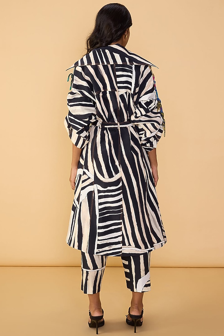 Black & White Crepe Abstract Stripe Printed Trench Coat Set by Saaksha & Kinni at Pernia's Pop Up Shop