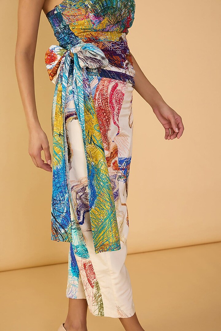 Multi-Colored Cotton Silk Abstract Scribble Printed Co-Ord Set by Saaksha & Kinni at Pernia's Pop Up Shop