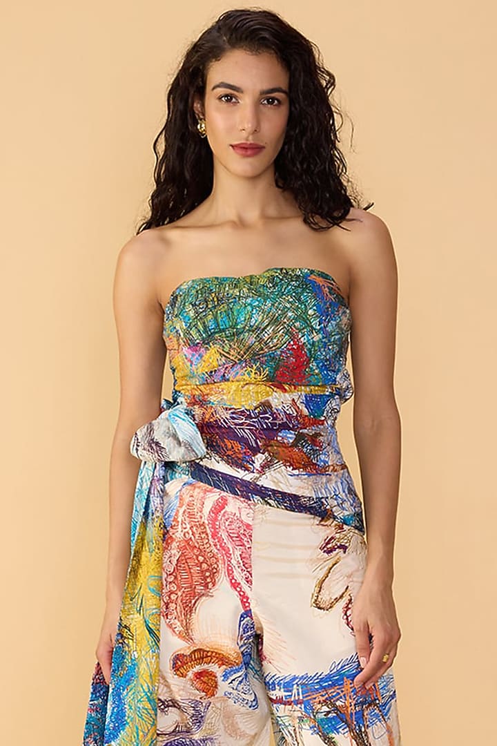 Multi-Colored Cotton Silk Abstract Scribble Printed Co-Ord Set by Saaksha & Kinni at Pernia's Pop Up Shop
