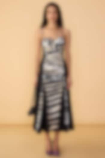 Black & White Cambric Abstract Printed Midi Vacation Dress by Saaksha & Kinni at Pernia's Pop Up Shop