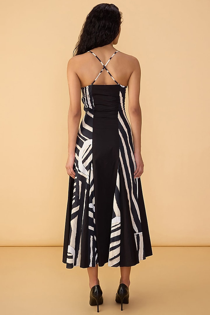 Black & White Cambric Abstract Printed Midi Vacation Dress by Saaksha & Kinni at Pernia's Pop Up Shop