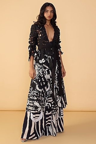 Black & White Poplin Abstract Stripe Printed Trench Coat Set by Saaksha & Kinni