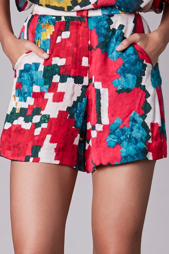 Multi-Colored Ikat Printed High-Waisted Shorts by Saaksha & Kinni