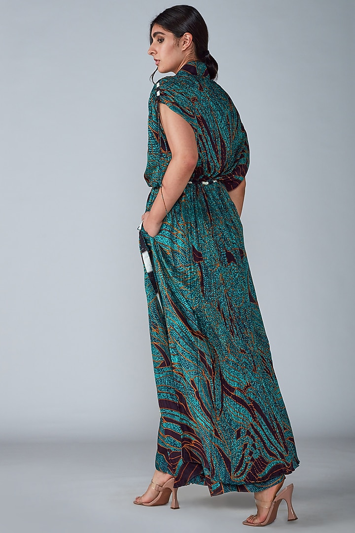 Pink Printed Kaftan Jacket Set by Saaksha & Kinni at Pernia's Pop Up Shop
