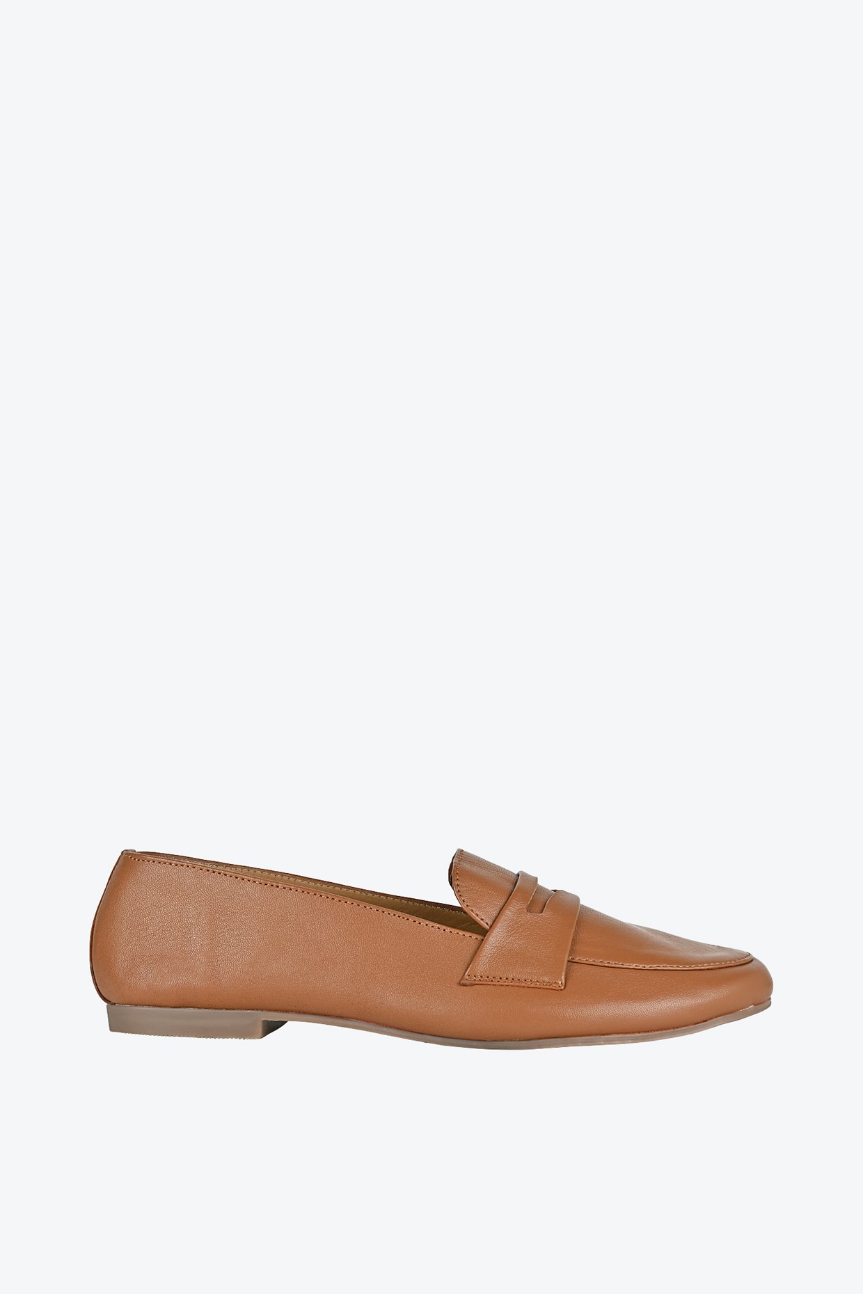 Tan soft leather 2025 loafers womens